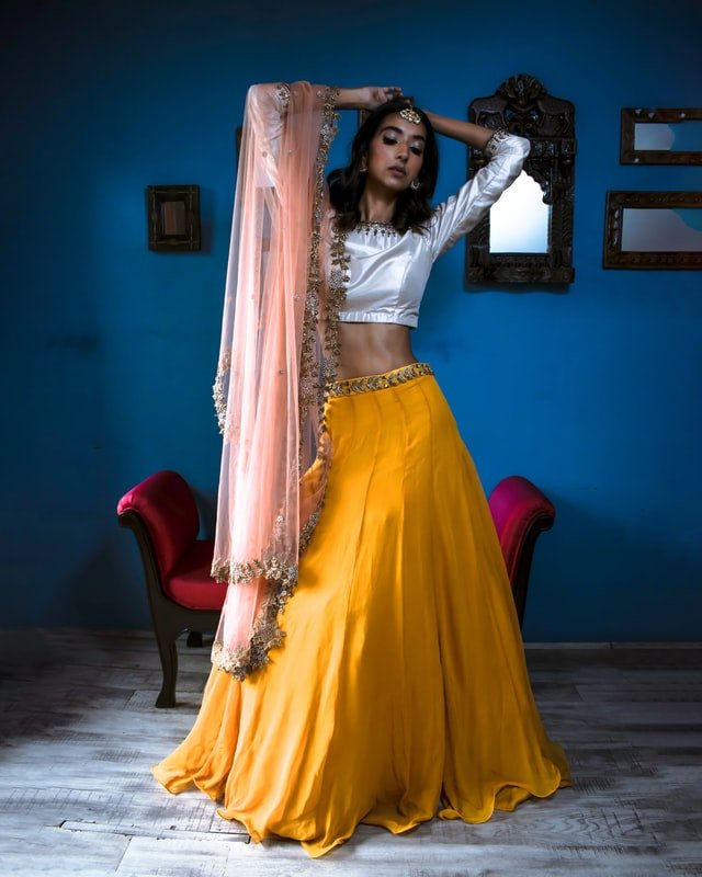 How to Choose the Perfect Lehenga Choli for Your Body Type : Virtual Norwood